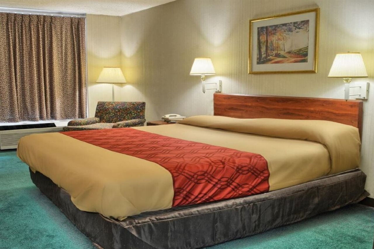 Knights Inn Ashland - photo 10