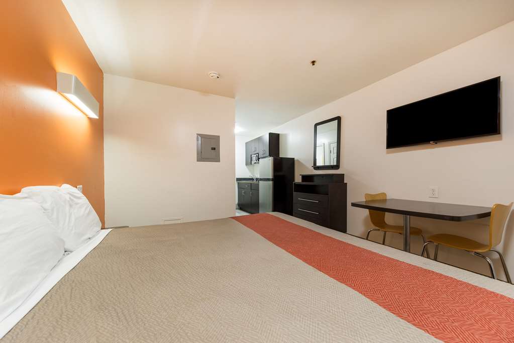Motel 6 Greenville SC - photo 9