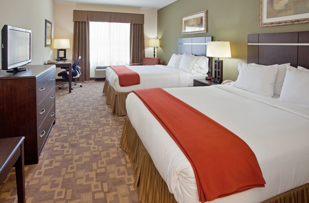 Holiday Inn Express & Suites Topeka North by IHG - photo 5