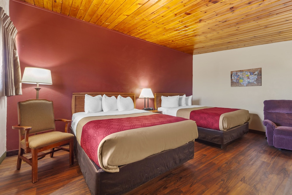 Harmony Inn & Suites - photo 11
