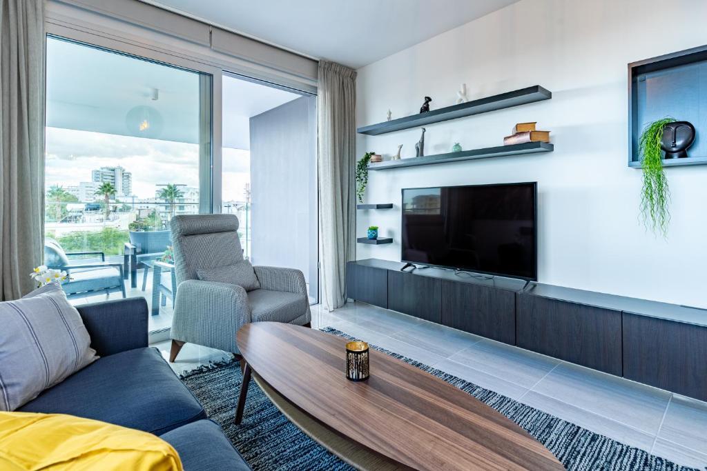 Sunflower 1 Bedroom Apartment in Larnaca