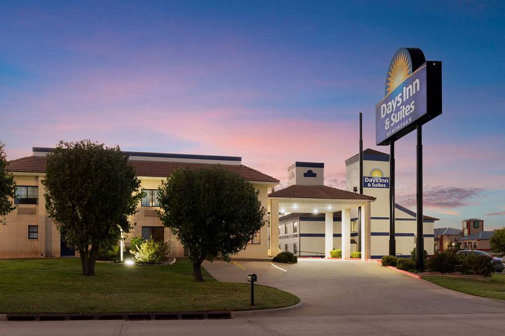 Days Inn by Wyndham Oklahoma City - photo 4