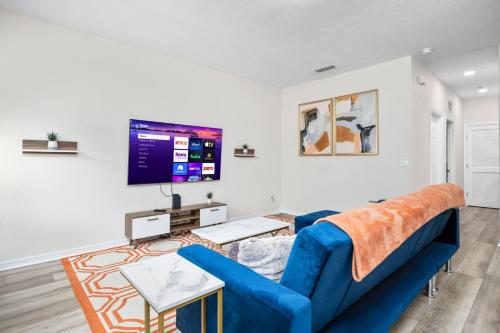 Beautiful Home Walk to UF Newly built — 4-Star Luxury Hotel in Gainesville, United States