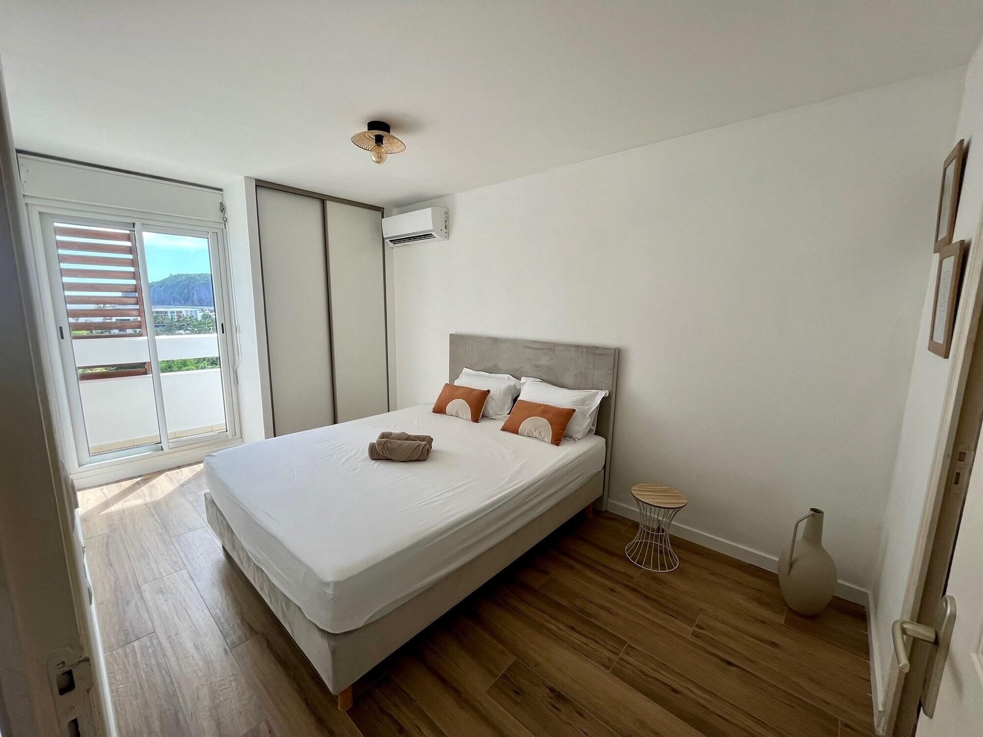 Bel appartement vue mer Mafat'appart — 4-Star Luxury Hotel in La Possession, Réunion