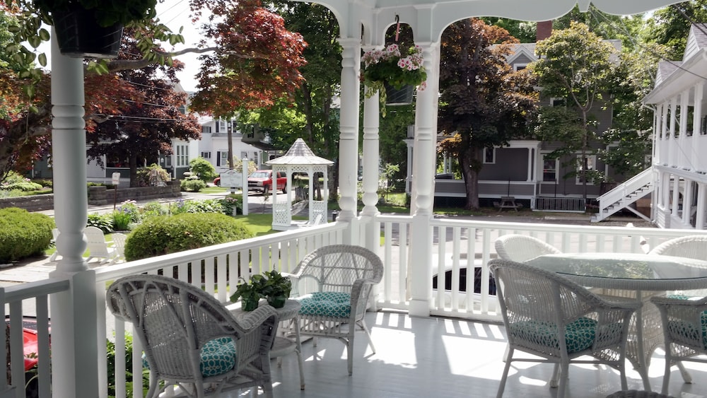 Moseley Cottage Inn & Town Motel - photo 84