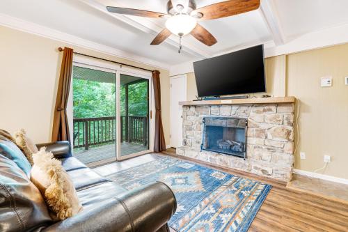 Casa Bee Branch — 4-Star Luxury Hotel in Banner Elk, United States