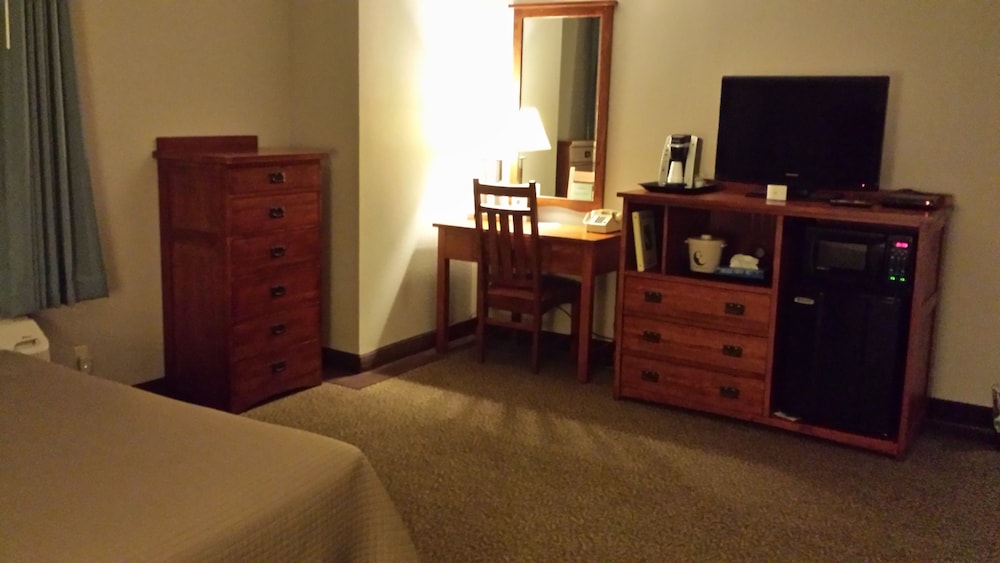 Pleasant Night Inn Carthage Near Fort Drum - photo 11