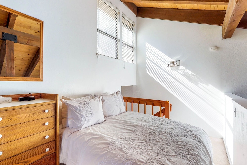 619 Lakefront - photo 18