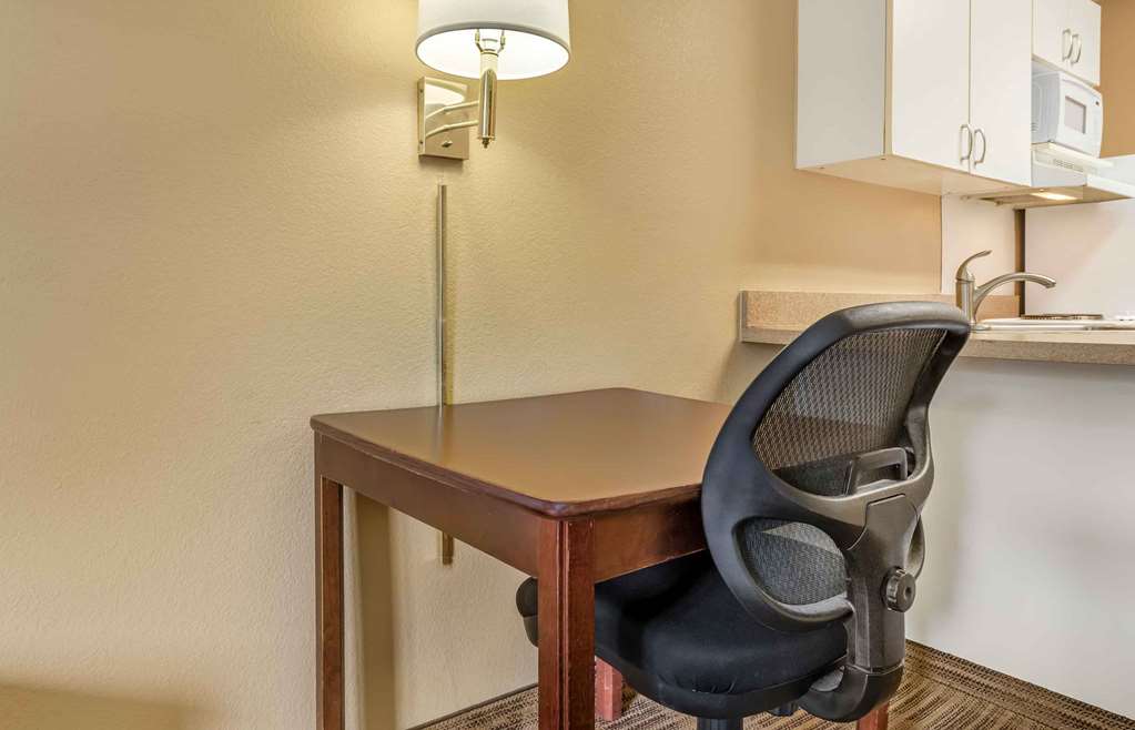 Extended Stay America Suites Minneapolis Maple Grove - photo 20