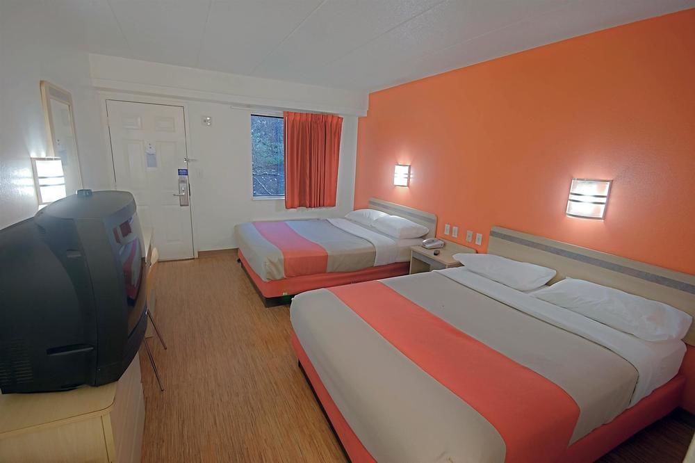 Days Inn by Wyndham Charleston WV - photo 17