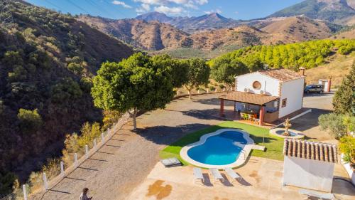 Cubo S Finca La Curva — Pizarra