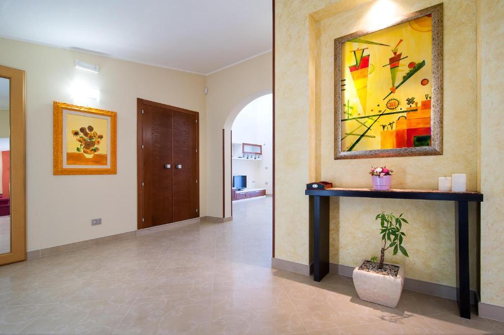 Meadow Luxury Villa — 4-Star Luxury Hotel in Melissano, Italy
