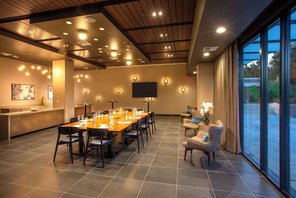 Hilton Garden Inn Redmond Seattle - photo 49