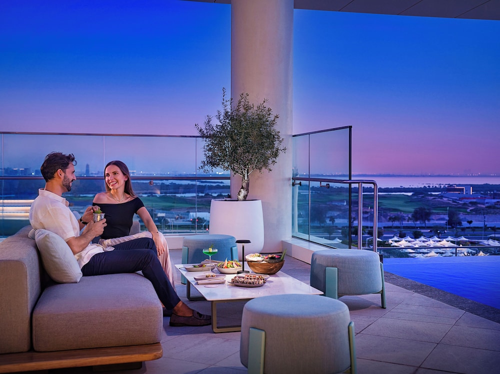 מזון ומשקאות