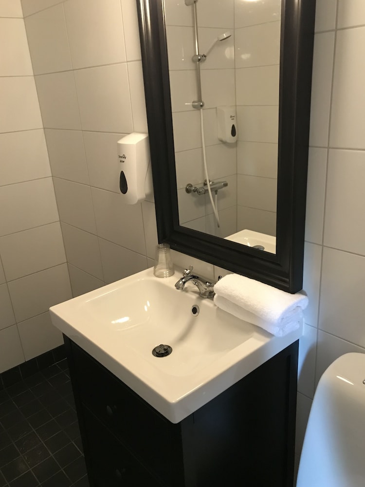 Åsby Hotell — Hallstahammar — photo 4