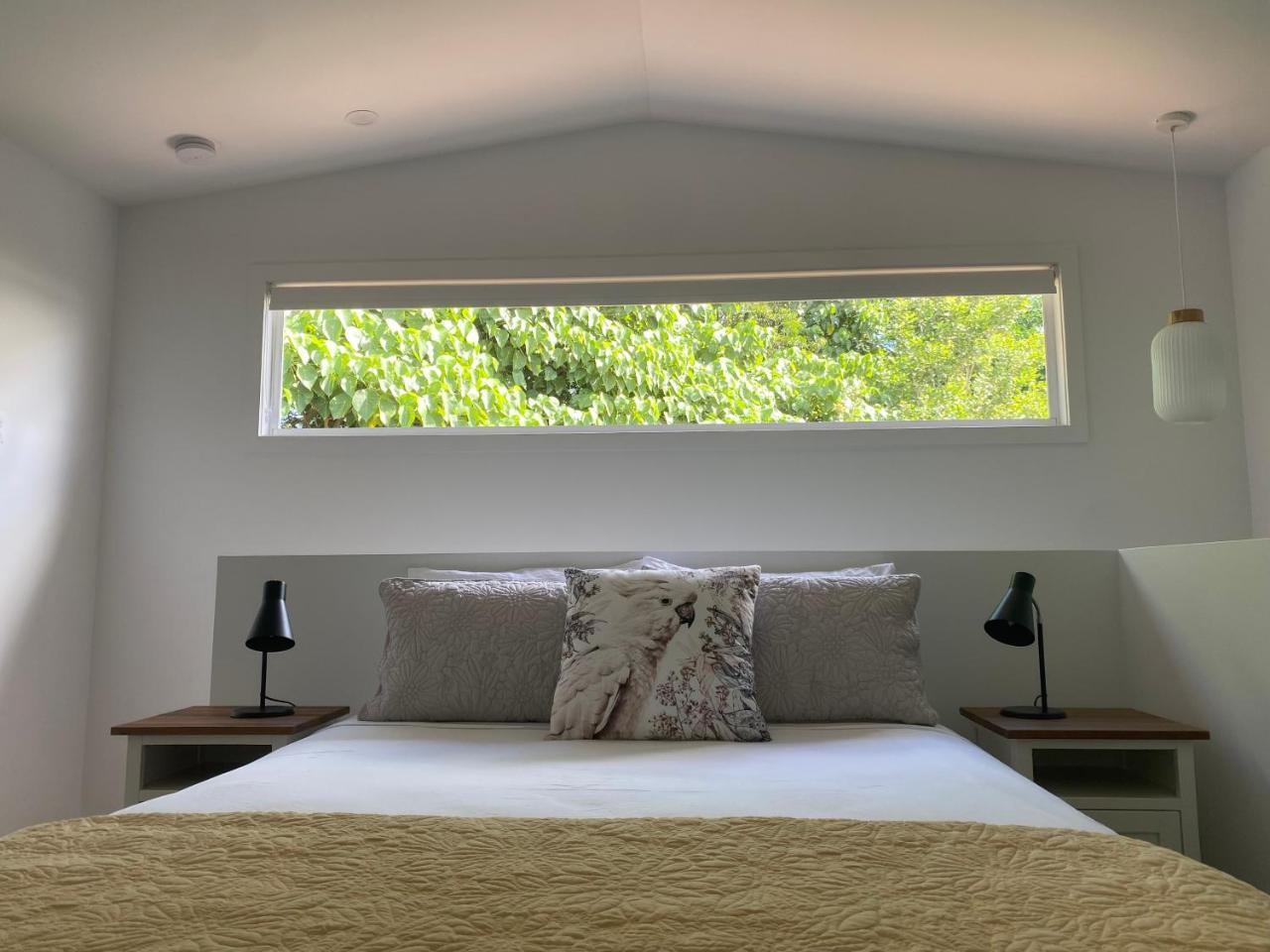Tallowood Ridge Birdhouse — 4-Star Luxury Hotel in Mullumbimby, Australia