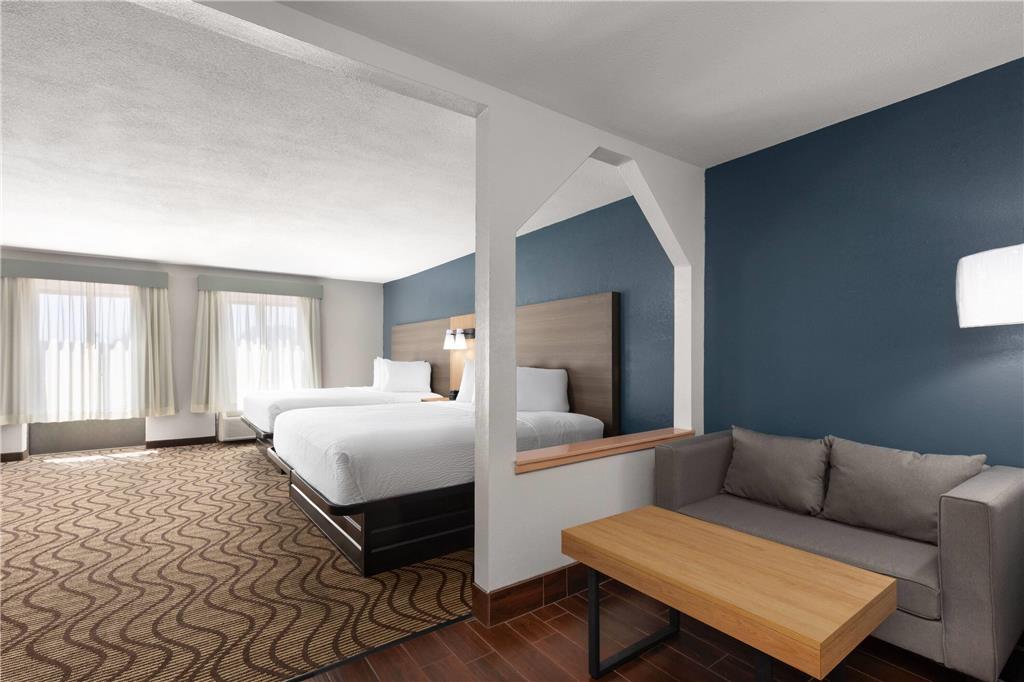 Baymont by Wyndham Moss Point Pascagoula - photo 32