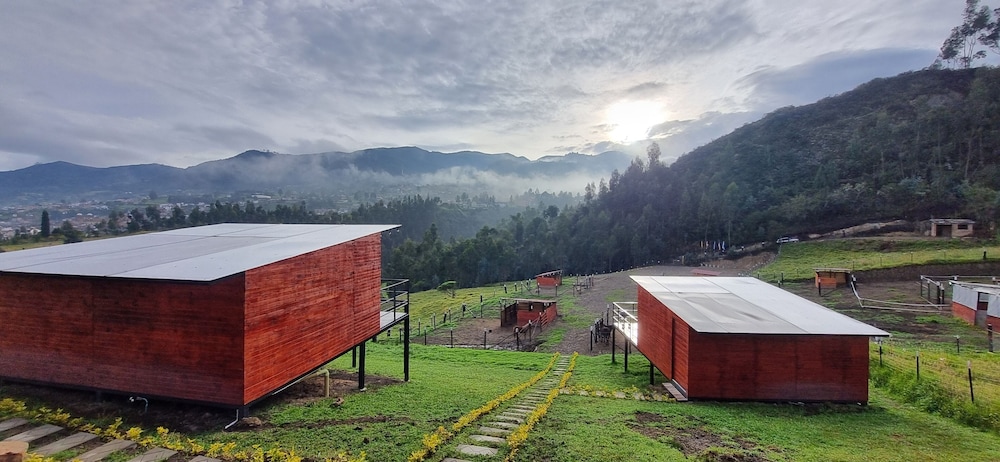NaturaLove Glamping - carbon neutral hotel in Mongui