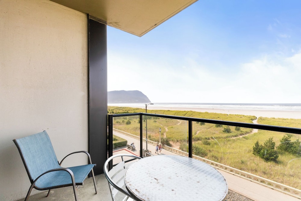 Sand & Sea Resort Condominiums - photo 996