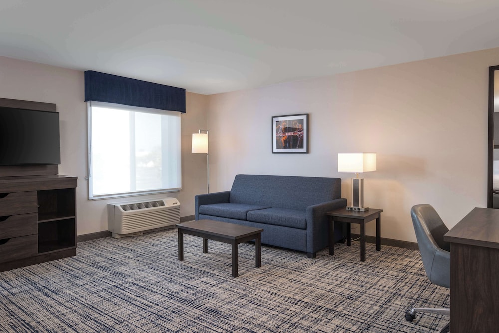 Hampton Inn & Suites Manteca - photo 25