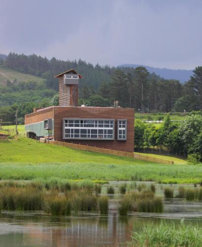 Urdaibai Bird Center — hotel in Ondarroa