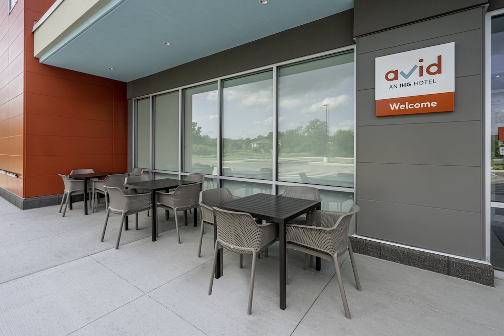 avid hotel Milwaukee West Waukesha by IHG - photo 25