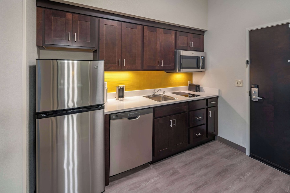 MainStay Suites Spokane Airport - photo 4
