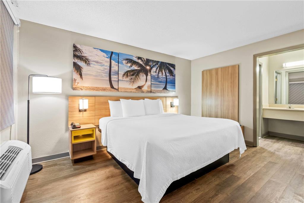 Days Inn by Wyndham Jacksonville NC - photo 19