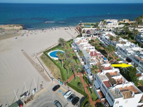 Apartamento frente la playa Cala Capitan Orihuela Costa — 4-Star Luxury Hotel in Orihuela, Spain