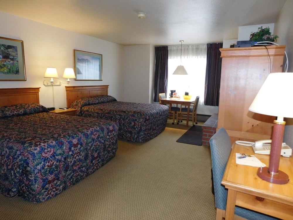 Pacific Gardens Inn - photo 15