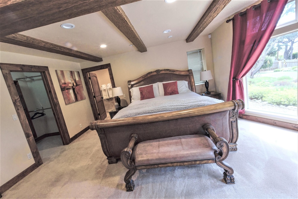 Lx18: Golfer's Dream Retreat Estate - photo 6