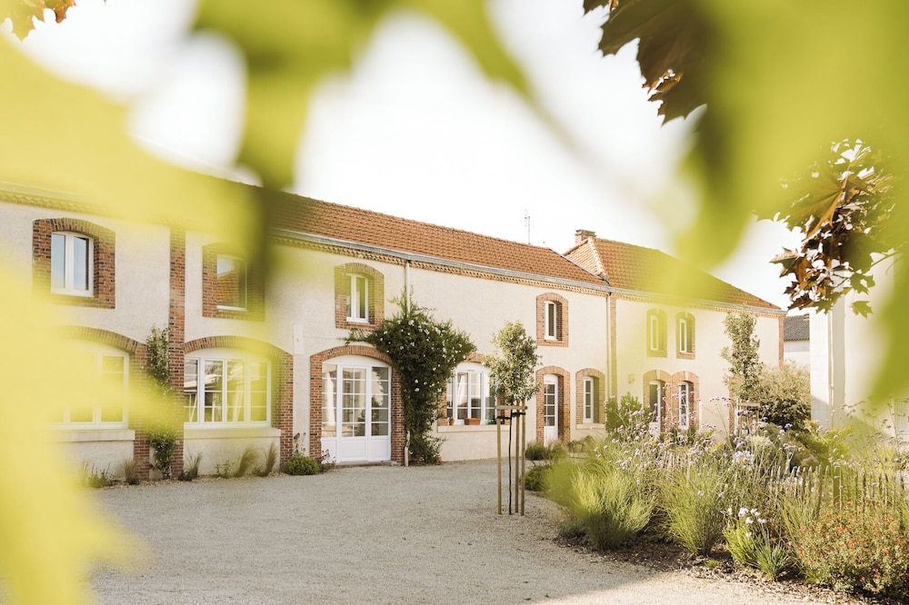 L'Annexe Singulière — hotel in Maillezais