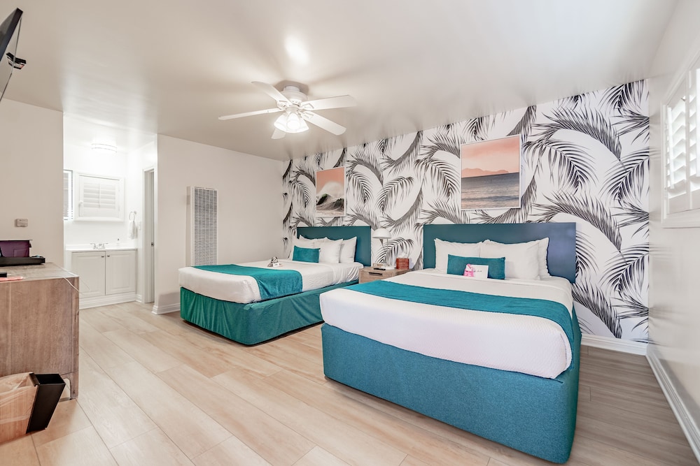 Santa Monica Hotel - photo 31
