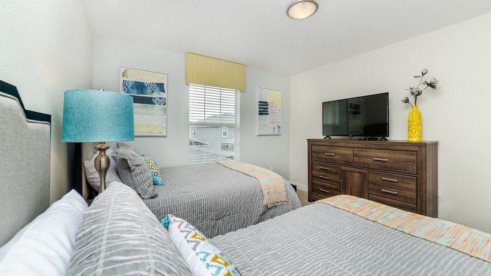 Grhdog9041 Champions Gate Resort 4 Bed 3 Baths Townhouse - photo 10