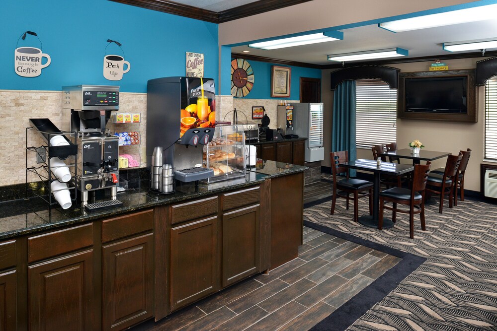 Baymont By Wyndham Ardmore I 35 - photo 33