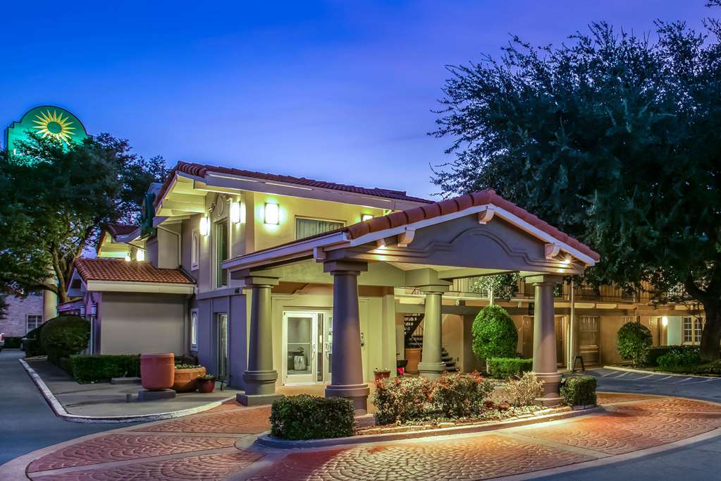 La Quinta Inn by Wyndham Dallas Uptown - photo 6