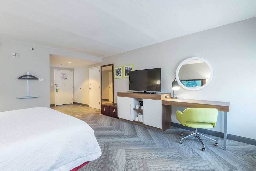 Hampton Inn Tampa Veterans Expwy - photo 12