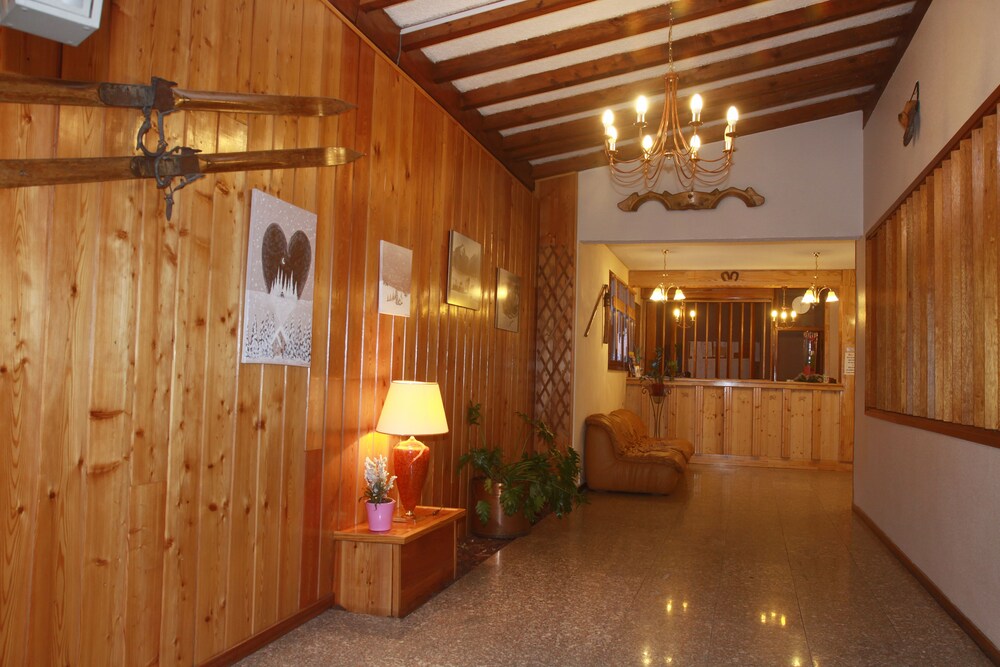 Atmosphere Hotel — hotel in Les Deux Alpes