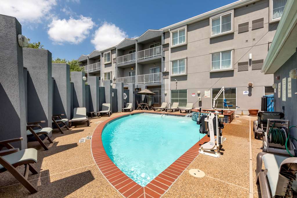 Comfort Suites DFW Airport - photo 25