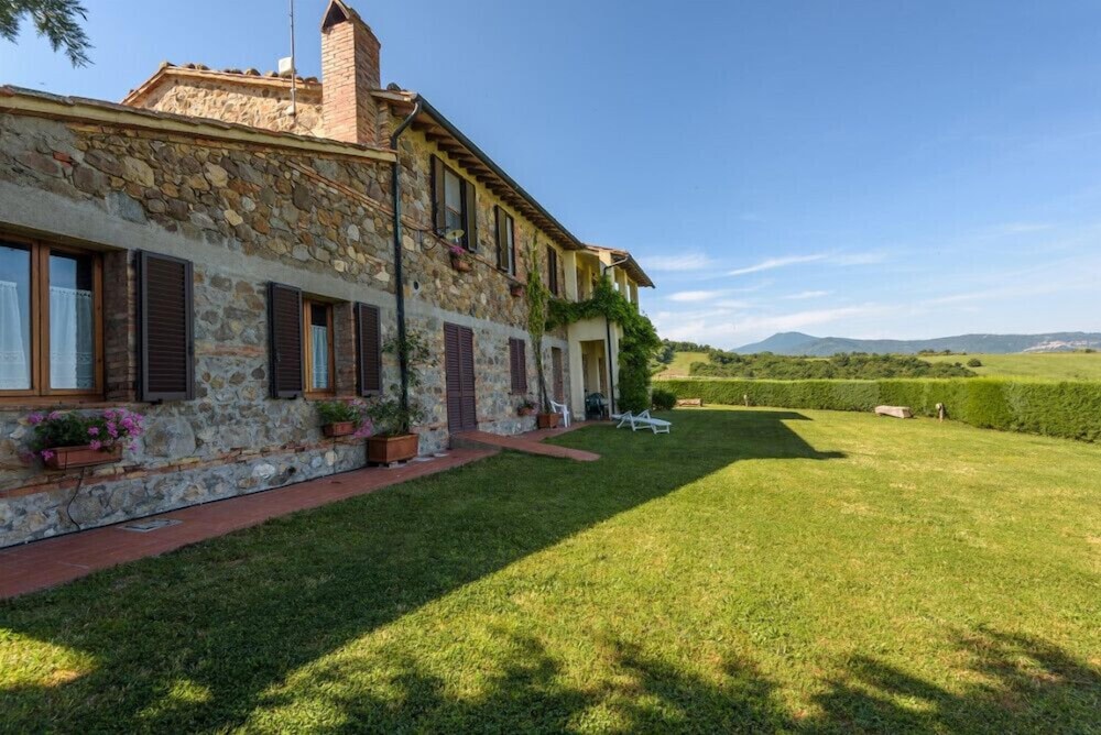 Verdidea Podere del Mezzadro — 4-Star Luxury Hotel in Radicofani, Italy
