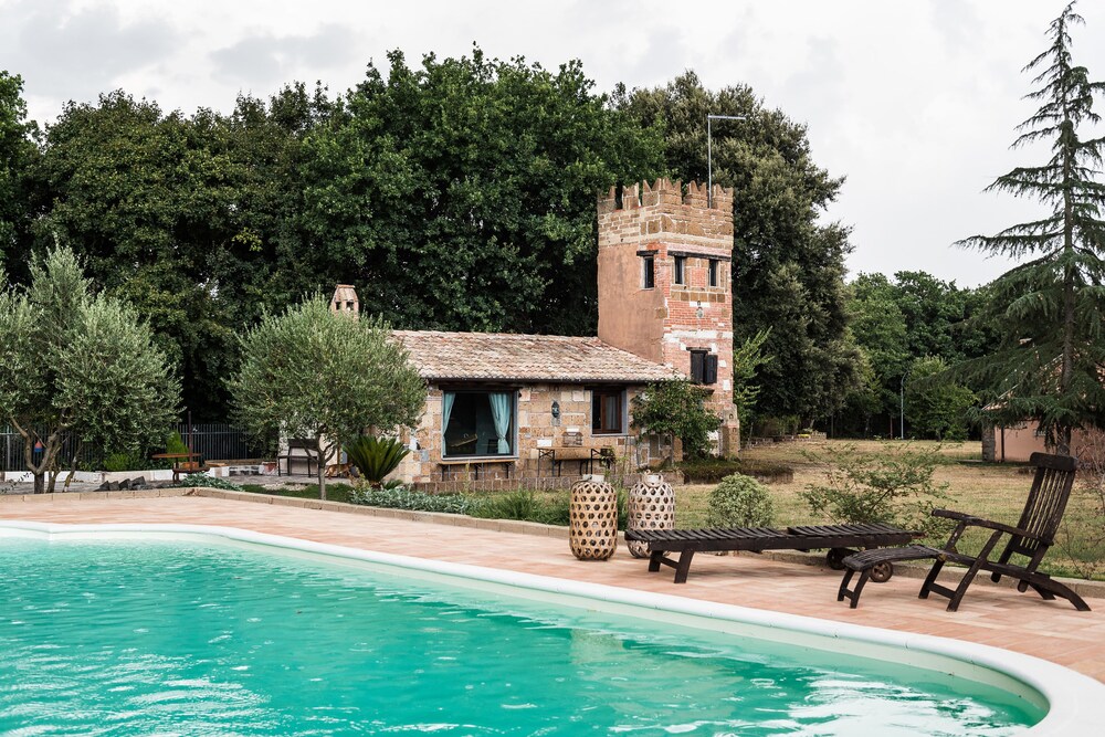 Relais Torre del Piancastagno — 4-Star Luxury Hotel in Sutri, Italy