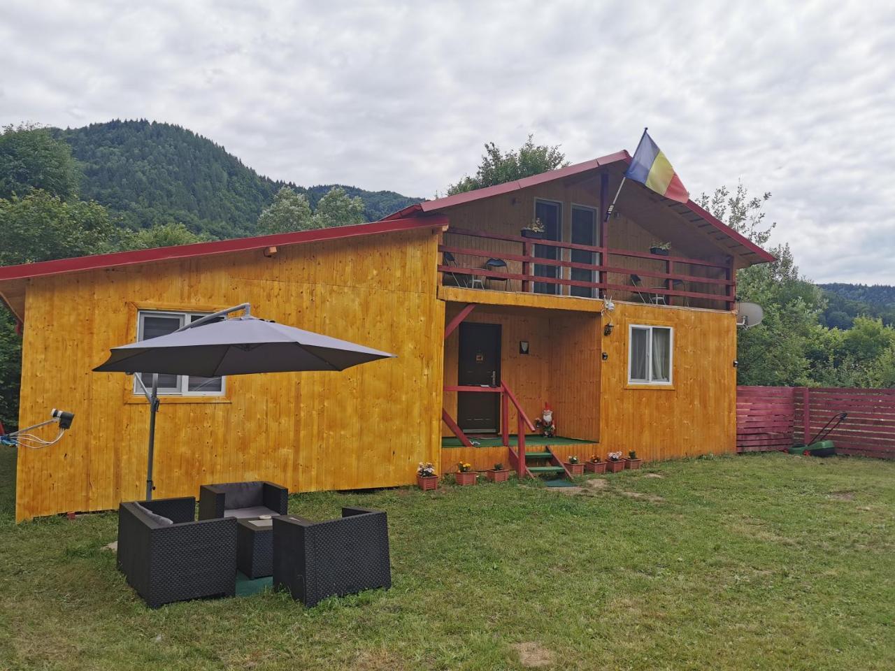 Cabana lucia - carbon neutral hotel in Tarcau