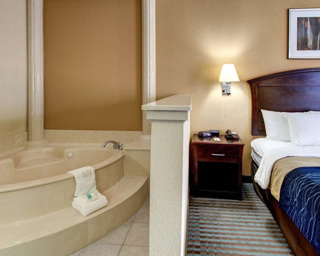 Comfort Inn Corsicana East - photo 17