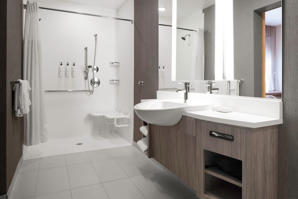 SpringHill Suites by Marriott Charlotte Airport Lake Pointe - photo 8