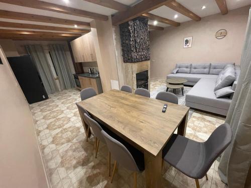 Dom Pod Świerkami in Istebna, Poland