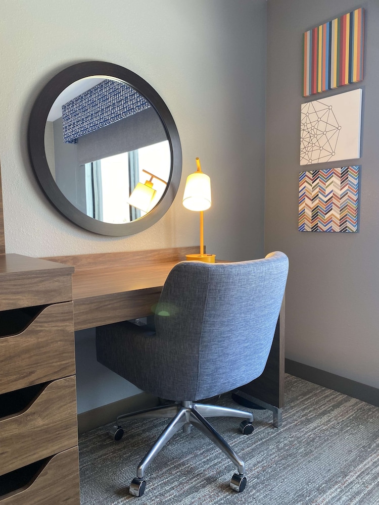Hampton Inn & Suites Olean - photo 10