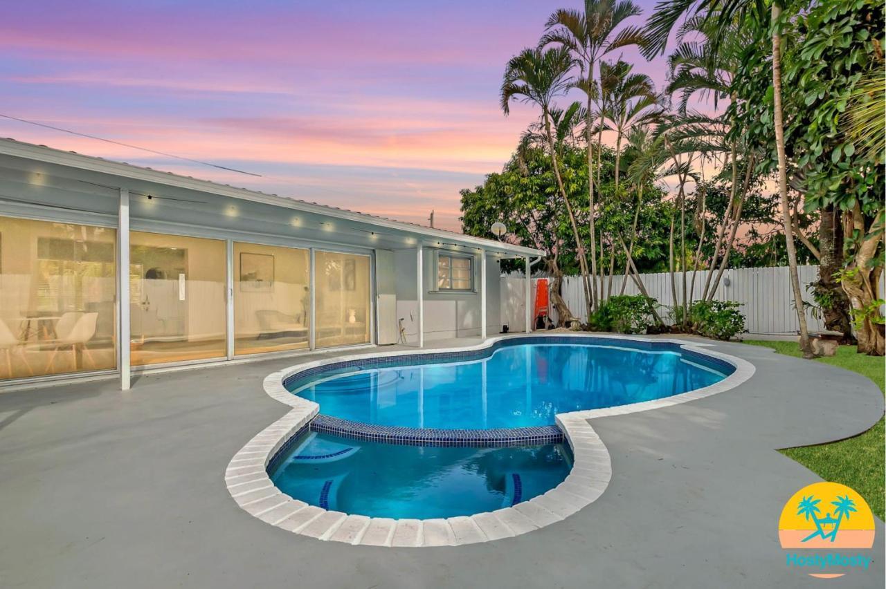 Casa Azul 4Bed 2Bath Home with Heated Pool & Spa 1304 — 4-Star Luxury Hotel in Hollywood, United States