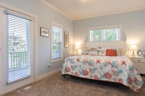 Southern Charm by Oak Island Accommodations - photo 5