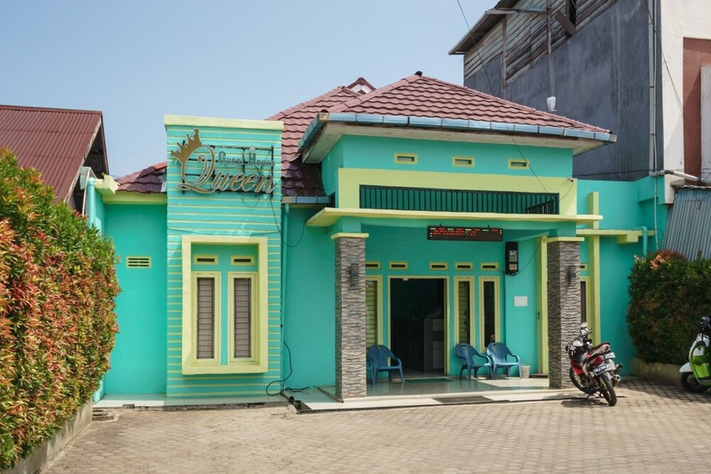 RedDoorz Plus near Bengkulu University in Bengkulu, Indonesia