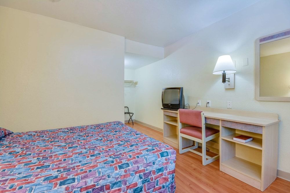 Motel 6 Tuscaloosa - photo 14